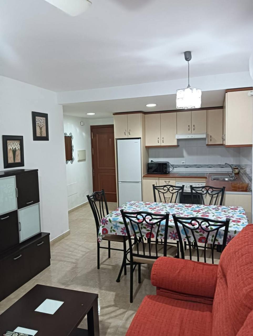 Apartamento Junto A La Playa 카로보네라스 외부 사진